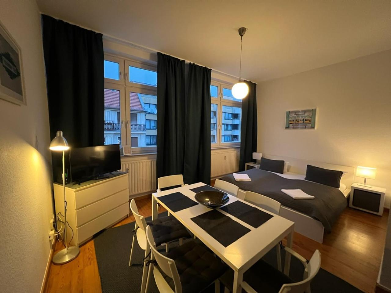 Apartment & Boardinghouse Berlin Friedrichshain-Kreuzberg Exterior photo